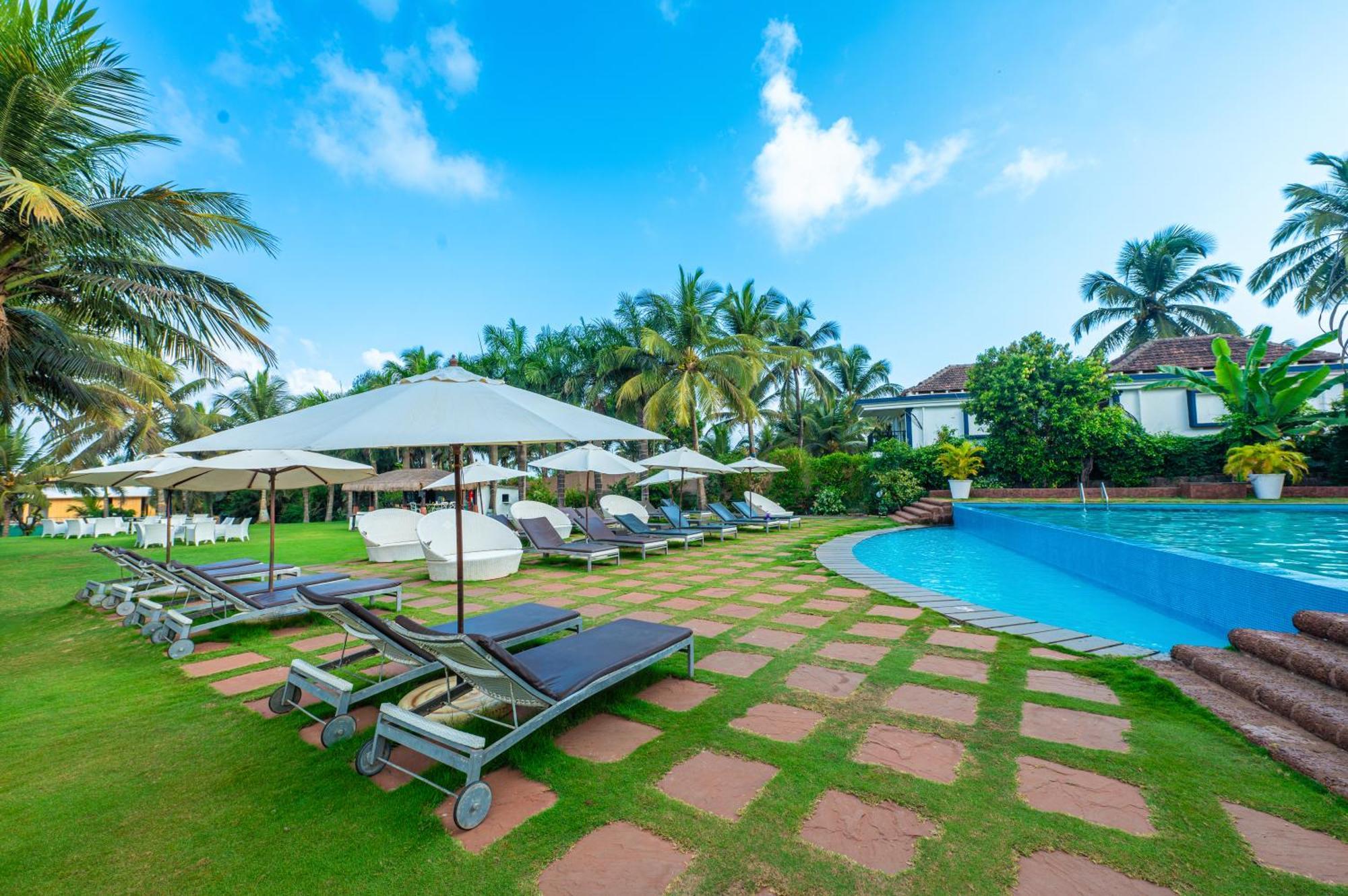 O Hotel Goa, Candolim Beach Exterior foto